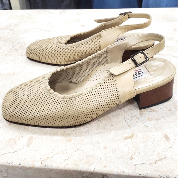 Valleverde sling back shoes womens size 36 US 6.5 beige perforated leather Italy - Picture 1 of 16